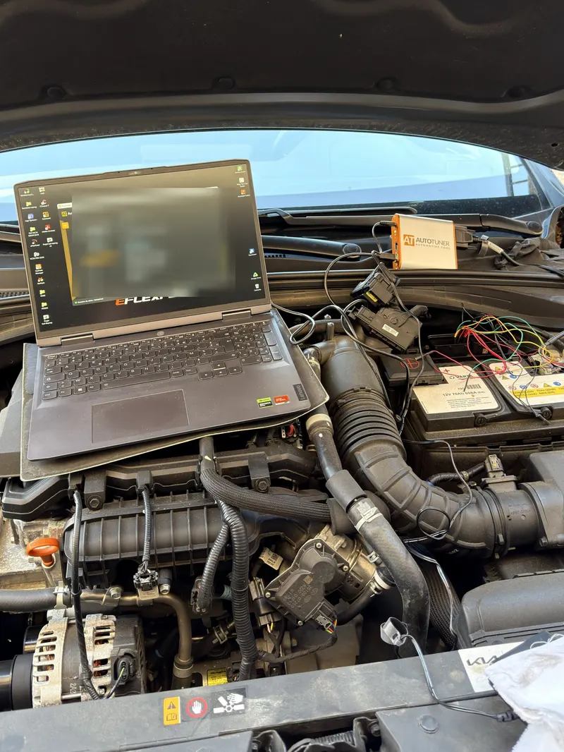 Conversion E85 d'un Kia XCeed : lecture du calculateur avec l'interface Autotuner